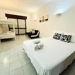 Gourmet Com Quintal Apartment *